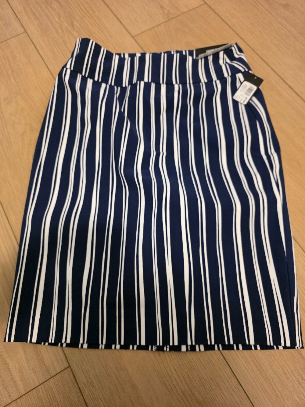 New RW&CO Skirt size XS